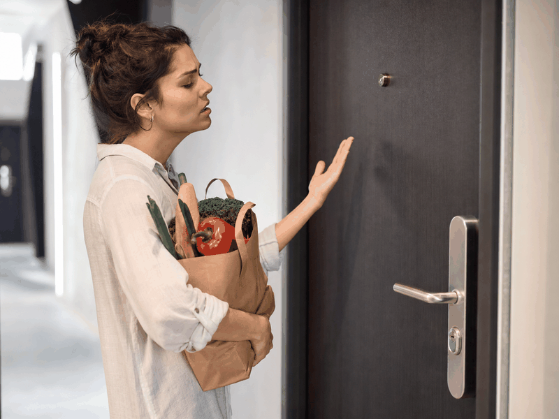 Porte claquée sans clé : les bons réflexes